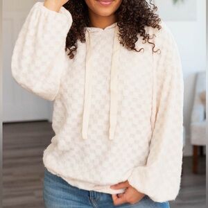 BiBi Women’s Ivory Fuzzy Checkered Knit Sweater/Hoodie/Pullover | NEW/NWOT🩷🩷